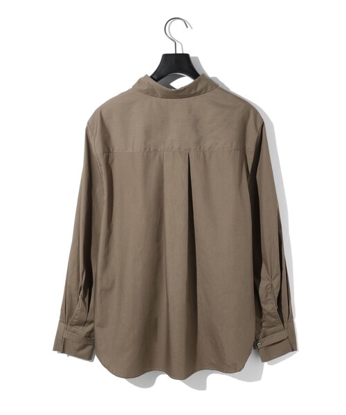 MIDIUMISOLID(ミディウミソリッド)の「MIDIUMISOLID for Ladies ストラップカフスシャツ(RELAX)(シャツ/ブラウス・レディース・アイボリー/カーキ/ブラック・FREE)」の18枚目の写真