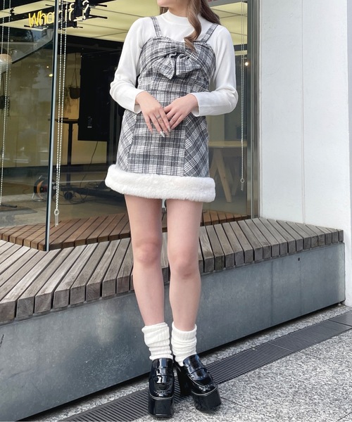alice auaa ファー付きミニスカート one way（ワンウェイ）の「ファー付きミニスカート（スカート）」 - WEAR