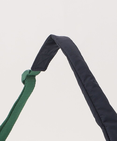 green label relaxing（グリーンレーベルリラクシング）の「ショルダーバッグ / キッズ（ショルダーバッグ・キッズ・オフホワイト/ブラック/ネイビー・FREE）」の9枚目の写真