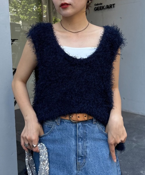 CIAOPANIC TYPY（チャオパニックティピー）の「深Ｕメランジフェザーベスト（ベスト・レディース・オフホワイト/グレー/ネイビー/イエロー・ONE SIZE）」の2枚目の写真