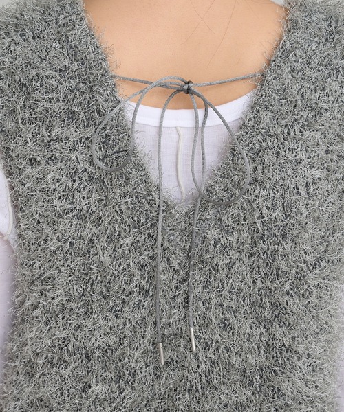 CIAOPANIC TYPY（チャオパニックティピー）の「深Ｕメランジフェザーベスト（ベスト・レディース・オフホワイト/グレー/ネイビー/イエロー・ONE SIZE）」の7枚目の写真