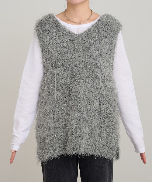 CIAOPANIC TYPY（チャオパニックティピー）の「深Ｕメランジフェザーベスト（ベスト・レディース・オフホワイト/グレー/ネイビー/イエロー・ONE SIZE）」の6枚目の写真