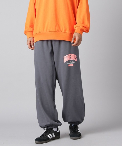 NUMERALS（ヌメラルズ）の「【NUMERALS】ロゴスウェットパンツ（スウェットパンツ・メンズ・カーキ/グレー/ブラック・LARGE/MEDIUM）」の3枚目の写真