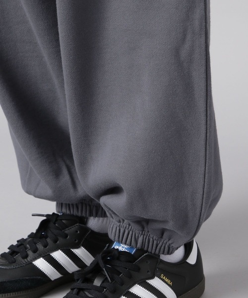 NUMERALS（ヌメラルズ）の「【NUMERALS】ロゴスウェットパンツ（スウェットパンツ・メンズ・カーキ/グレー/ブラック・LARGE/MEDIUM）」の8枚目の写真