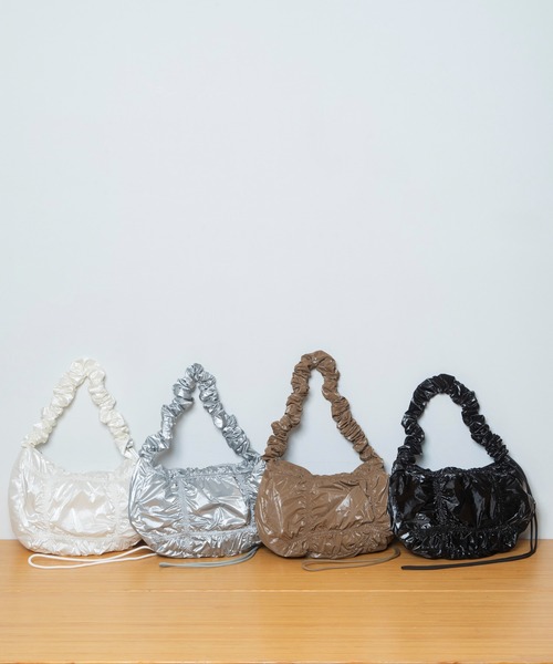 Munich(ミューニック)の「ブラウジングショルダーバッグ(ショルダーバッグ・レディース・ブラック/アイボリー/ブラウン/シルバー・FREE)」の5枚目の写真