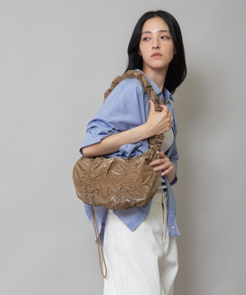 Munich(ミューニック)の「ブラウジングショルダーバッグ(ショルダーバッグ・レディース・ブラック/アイボリー/ブラウン/シルバー・FREE)」の14枚目の写真