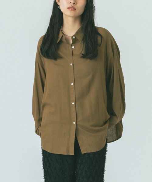 ROSE BUD(ローズバッド)の「【WEB・一部店舗限定】OVERSIZE L/S SHIRT(シャツ/ブラウス・レディース・ブラウン/ブルー/グレー・ONE SIZE)」の1枚目の写真