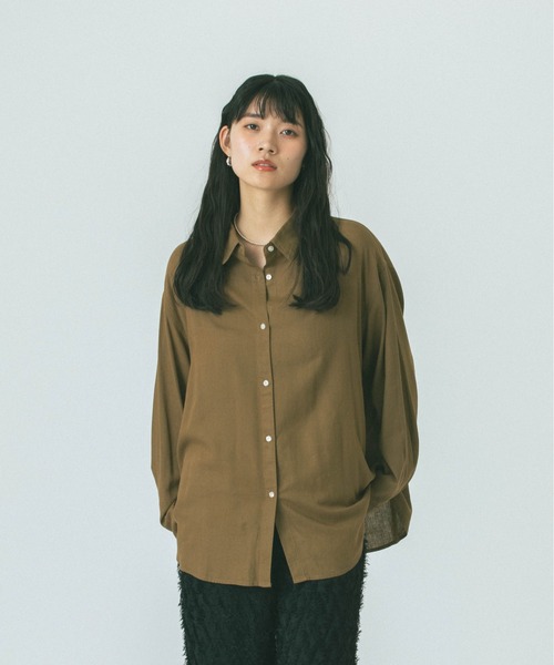 ROSE BUD(ローズバッド)の「【WEB・一部店舗限定】OVERSIZE L/S SHIRT(シャツ/ブラウス・レディース・ブラウン/ブルー/グレー・ONE SIZE)」の15枚目の写真