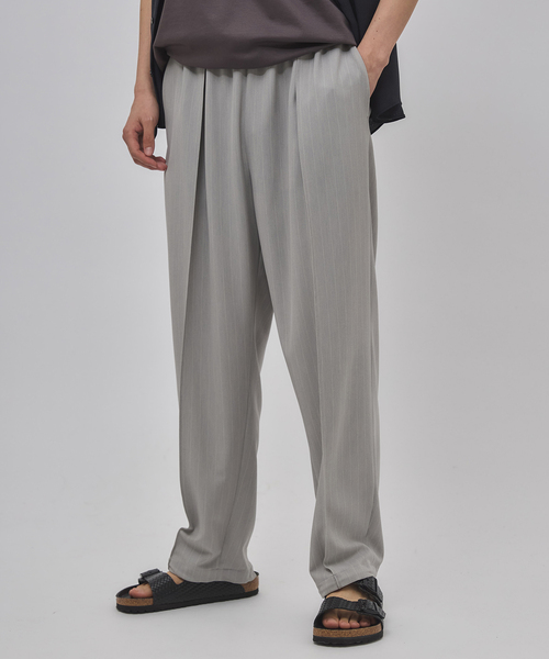 EDIFICE(エディフィス)の「ワルツ ストライプ バルーンフィットパンツ(スラックス・メンズ・ネイビー/グレー・SMALL/MEDIUM/LARGE)」の7枚目の写真