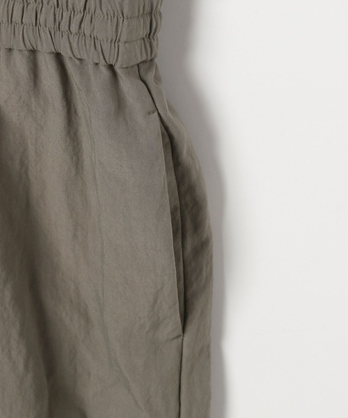 BAYFLOW（ベイフロー）の「[さらっと軽い着心地]ウエストギャザーサロペット（サロペット/オーバーオール・レディース・ブラック/カーキ・FREE）」の15枚目の写真
