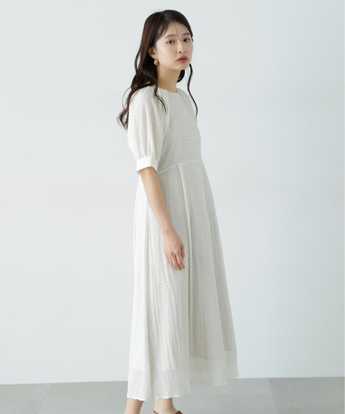 N.(N. Natural Beauty Basic)(エヌエヌナチュラルビューティーベーシック)の「ラグランスリーブドットワンピース(ワンピース・レディース・ブラック/オフホワイト・MEDIUM)」の6枚目の写真