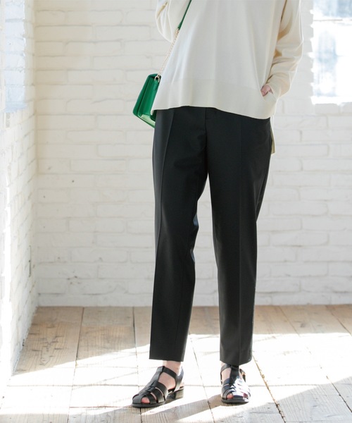 OPAQUE.CLIP（オペークドットクリップ）の「美脚ストレッチテーパードパンツ【洗濯機洗い可】（その他パンツ・レディース・ブラック/ライトグレー/パープル/ブルー系その他・36/34/40/38/42）」の2枚目の写真