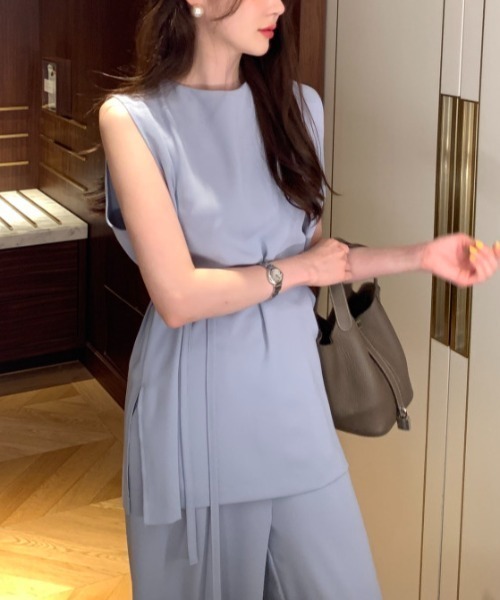 美品】 kay me 長袖ワンピース 絞り 9 ブラック 総柄 小花柄