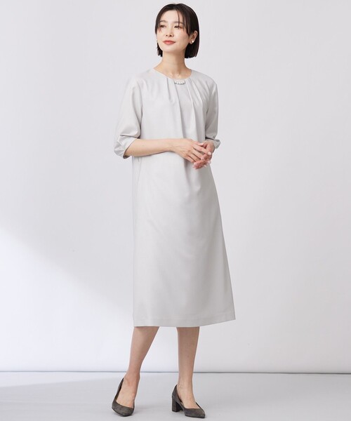 J.PRESS Ladies（J.プレス レディス）の「【洗える・UV加工・吸水速乾】OXIJEWELストレッチ ワンピース（ワンピース・レディース・シルバー系/ライトグレー系/ベージュ系/ネイビー系・XS）」の22枚目の写真
