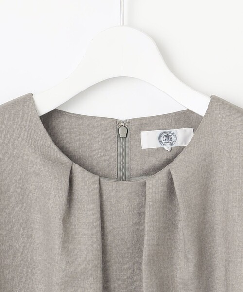 J.PRESS Ladies（J.プレス レディス）の「【洗える・UV加工・吸水速乾】OXIJEWELストレッチ ワンピース（ワンピース・レディース・シルバー系/ライトグレー系/ベージュ系/ネイビー系・XS）」の9枚目の写真