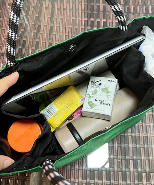 florist（フローリスト）の「【撥水加工・軽量】ロゴマークバイカラーハンドバッグ/ランチバッグ/サブバッグ（エコバッグ/サブバッグ・レディース・パープル/グレー/ベージュ/ネイビー/グリーン/ブラック・FREE）」の13枚目の写真