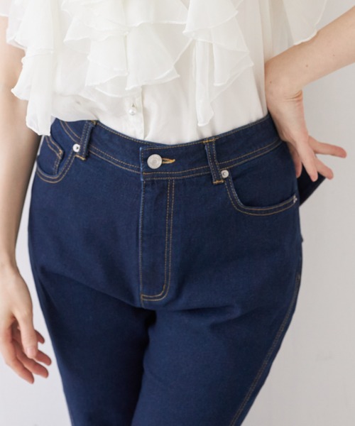 tocco closet（トッコ　クローゼット）の「後ろビックリボン付きデニムパンツ（デニムパンツ・レディース・ブルー/インディゴブルー・M/S）」の5枚目の写真