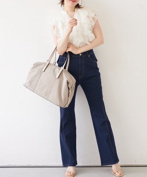 tocco closet（トッコ　クローゼット）の「後ろビックリボン付きデニムパンツ（デニムパンツ・レディース・ブルー/インディゴブルー・M/S）」の4枚目の写真