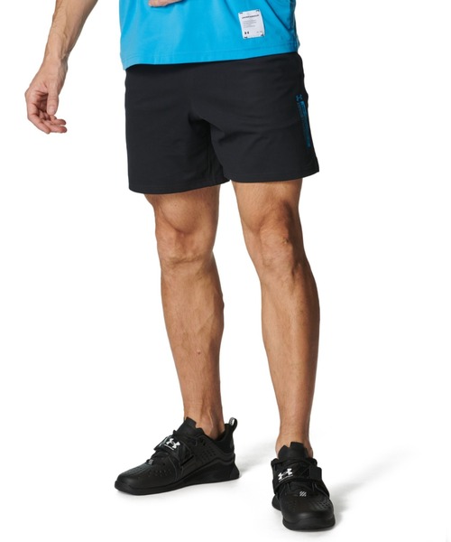 UNDER ARMOUR(アンダーアーマー)の「【別注】アンダーアーマー UAモチベート グラフィック ショーツ 限定コラボ(その他パンツ・メンズ・ブラック/ダークグレー・S/M/L/LL/3L)」の2枚目の写真