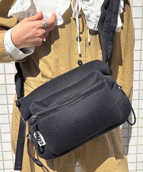 CONTROL FREAK / CTFK(コントロールフリーク)の「CONTROL FREAK / CTFK(コントロールフリーク)メッシュギャザーボディバッグ(ショルダーバッグ・レディース・ホワイト/レッド/ブルー/ブラック/グリーン/ピンク・FREE)」の7枚目の写真