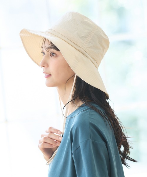 Honeys(ハニーズ)の「【撥水加工・UVカット】風を通す快適つば広ハット(ハット・レディース・ブルー/ブラック/ライトベージュ/スミクロ・FREE)」の19枚目の写真