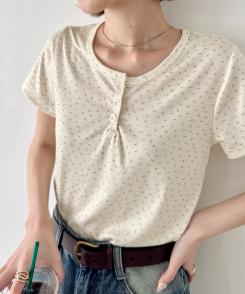 セール】小花柄ヘンリーネック半袖トップス（Tシャツ/カットソー