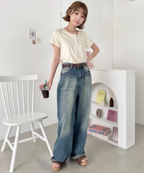 SOLLON.（ソルロン）の「小花柄ヘンリーネック半袖トップス（Tシャツ/カットソー・レディース・アイボリー/ネイビー/グレー・FREE）」の13枚目の写真