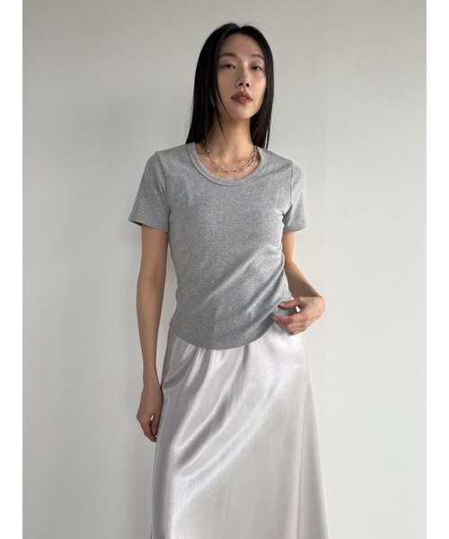 Didot.showroom(ディドット ショールーム)の「【DIDOT.】2サイズ展開|オリジナルセミUネックT(Tシャツ/カットソー・レディース・ブラック/アイボリー/グレー/ラベンダー/イエロー系その他・M/S)」の3枚目の写真