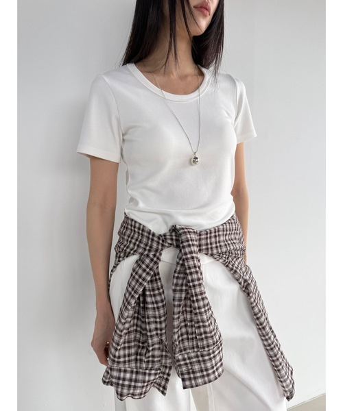 Didot.showroom(ディドット ショールーム)の「【DIDOT.】2サイズ展開|オリジナルセミUネックT(Tシャツ/カットソー・レディース・ブラック/アイボリー/グレー/ラベンダー/イエロー系その他・M/S)」の2枚目の写真