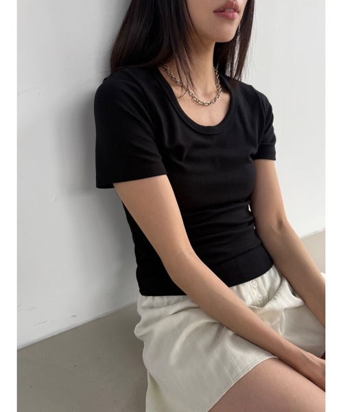 Didot.showroom(ディドット ショールーム)の「【DIDOT.】2サイズ展開|オリジナルセミUネックT(Tシャツ/カットソー・レディース・ブラック/アイボリー/グレー/ラベンダー/イエロー系その他・M/S)」の1枚目の写真