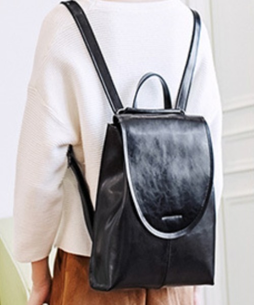 NiiNa（ニーナ）の「【 NiiNa / ニーナ 】高品質牛革 スタイリッシュ スリム リュック（バックパック/リュック・レディース・レッド/ブラウン/ダークブラウン/ブラック・FREE）」の19枚目の写真