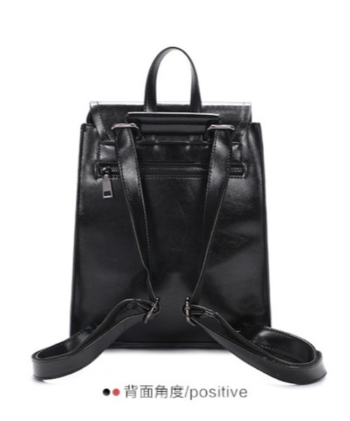 NiiNa（ニーナ）の「【 NiiNa / ニーナ 】高品質牛革 スタイリッシュ スリム リュック（バックパック/リュック・レディース・レッド/ブラウン/ダークブラウン/ブラック・FREE）」の10枚目の写真