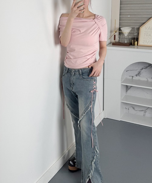 VIVID LADY(ビビッドレディー)の「レースアップ フレア デニムパンツ(デニムパンツ・レディース・ライトブルー・LARGE/MEDIUM/SMALL)」の10枚目の写真