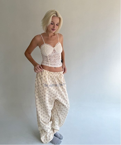 L.H.P（エルエイチピー）の「THE MYSTERIOUS HOTEL/ザ ミステリアス ホテル/FLOWER WAFFLE PT（その他パンツ・レディース・ブルー/アイボリー・F）」の3枚目の写真