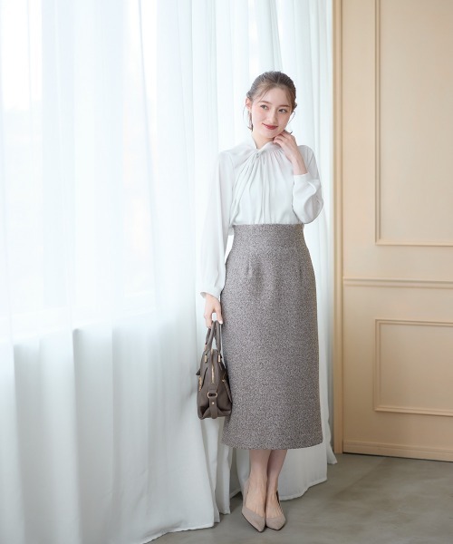 12Twelve Agenda（トゥエルブ　アジェンダ）の「アシメネックタックデザインブラウス（シャツ/ブラウス・レディース・ネイビー/オフホワイト/ブルー・M）」の9枚目の写真