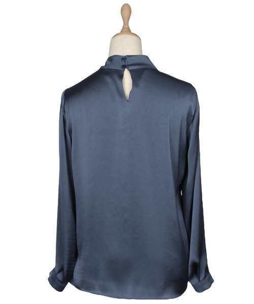 12Twelve Agenda（トゥエルブ　アジェンダ）の「アシメネックタックデザインブラウス（シャツ/ブラウス・レディース・ネイビー/オフホワイト/ブルー・M）」の14枚目の写真