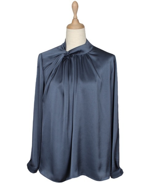 12Twelve Agenda（トゥエルブ　アジェンダ）の「アシメネックタックデザインブラウス（シャツ/ブラウス・レディース・ネイビー/オフホワイト/ブルー・M）」の13枚目の写真