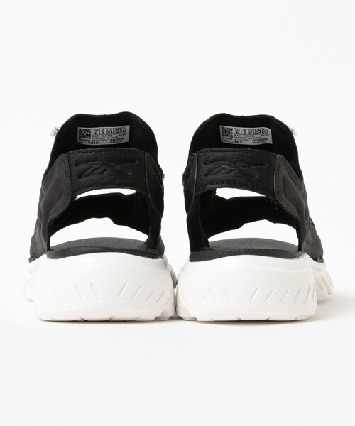 Ray BEAMS（レイビームス）の「【WEB限定】Reebok / INSTAPUMP FURY SANDAL（サンダル・レディース・ブラック/ライトグレー・24.0cm/25.0cm/23.0cm）」の15枚目の写真