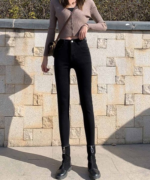 maison de LATIR(メゾンドラティール)の「伸縮性ありの足長スキニーデニム(デニムパンツ・レディース・グレー/ブラック/ライトブルー/ブルー・L/LL/M)」の5枚目の写真