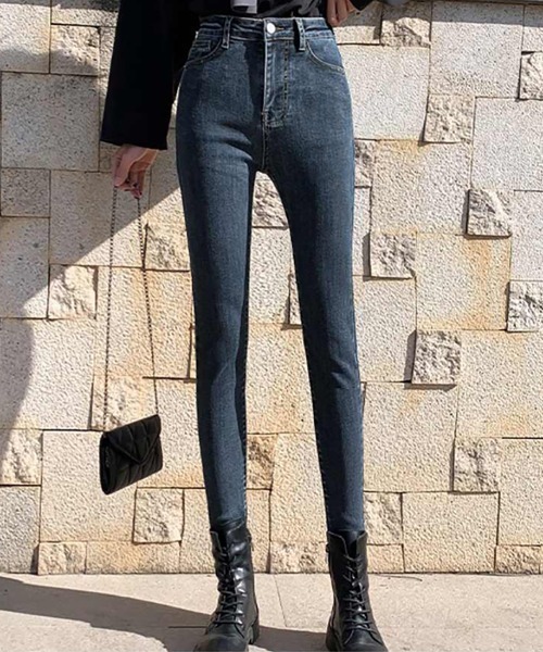 maison de LATIR(メゾンドラティール)の「伸縮性ありの足長スキニーデニム(デニムパンツ・レディース・グレー/ブラック/ライトブルー/ブルー・L/LL/M)」の19枚目の写真