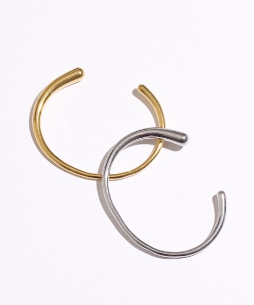 LINFA　（リンファ）の「【アレルギー対応】サージカルステンレス　シンプルカーブバングル（バングル/リストバンド・レディース・ゴールド/シルバー・FREE）」の4枚目の写真