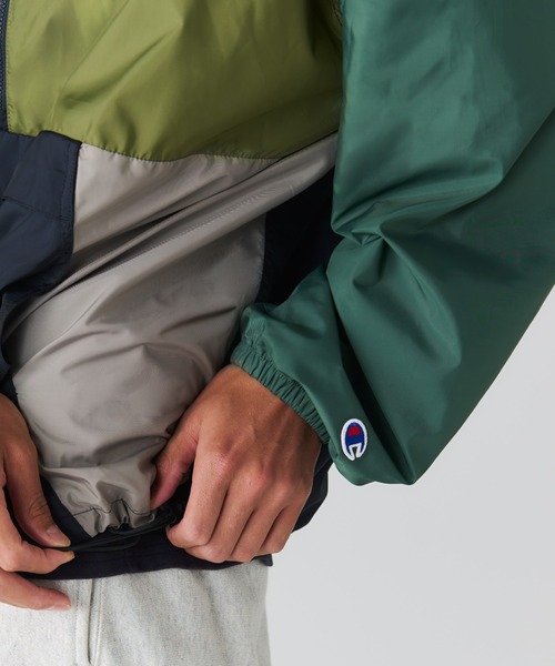 Champion（チャンピオン）の「【Champion/チャンピオン】メンズ フーデッドアノラックジャケット（その他アウター・メンズ・ネイビー/ブラウン・X-LARGE/LARGE/MEDIUM/SMALL）」の9枚目の写真