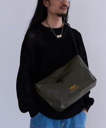 1/2 HALF（ニブンノイチハーフ）の「1/2HALF TARPOLIN MESSENGER Msize（メッセンジャーバッグ）」