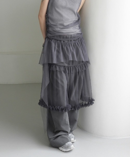 VIBGYOR（ヴィブジョー）の「【LAMPOON】チュールレイヤードスラックス（スラックス・レディース・ブラック/グレー・FREE）」の2枚目の写真