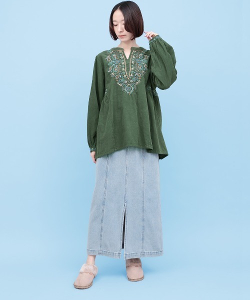 チチカカ（チチカカ）の「Rico ペイズリー刺繍コーデュロイプルオーバー（シャツ/ブラウス・レディース・ブラック/マスタード/グリーン・FREE）」の6枚目の写真