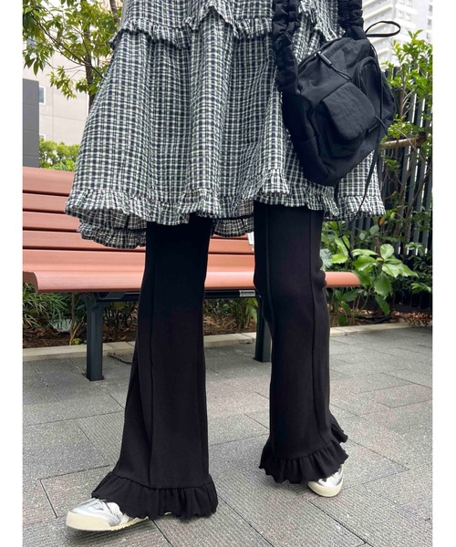 WC（ダブル シー）の「《大好評につき再販★》フリルフレアパンツ（その他パンツ・レディース・ピンク/グレー/ブラック・FREE）」の4枚目の写真