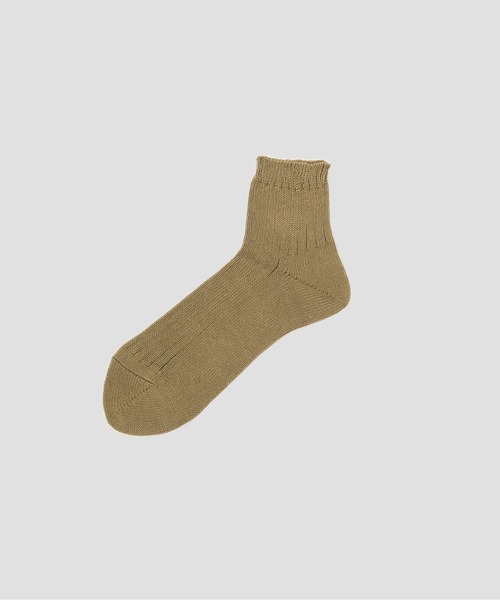 MARGARET HOWELL（マーガレットハウエル）の「COTTON SHORT RIB SOCKS（ソックス/靴下・メンズ・ホワイト/カーキ/ブラック・FREE）」の3枚目の写真