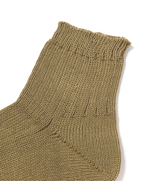 MARGARET HOWELL（マーガレットハウエル）の「COTTON SHORT RIB SOCKS（ソックス/靴下・メンズ・ホワイト/カーキ/ブラック・FREE）」の6枚目の写真