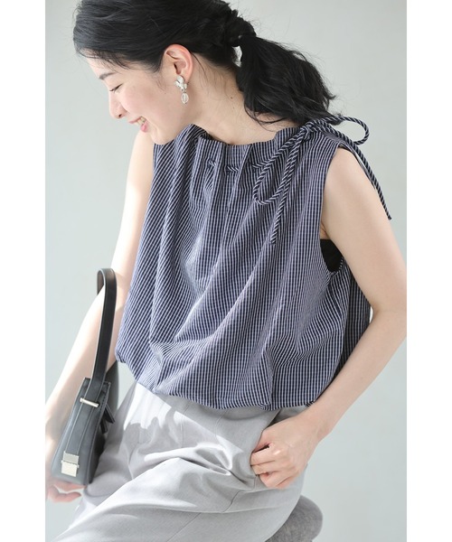 cawaii(カワイイ)の「ギャザーネックのバルーンシルエットカットソートップス(Tシャツ/カットソー・レディース・ネイビー・FREE)」の18枚目の写真
