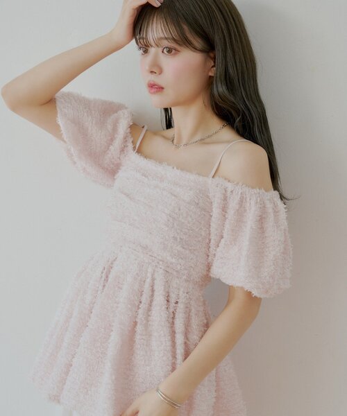 CHICOフェザーペプラムトップス フェザーフリンジ ペプラムトップス レディース : ZOZOTOWN Yahoo!店